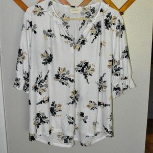MELLÓDAY Floral Blouse